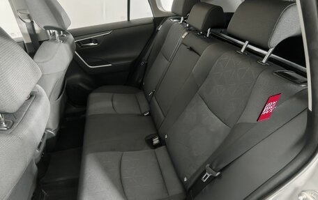 Toyota RAV4, 2020 год, 2 990 000 рублей, 25 фотография