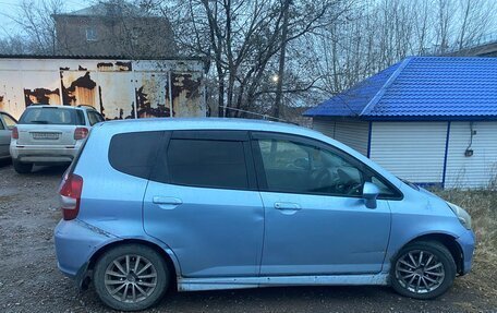 Honda Fit III, 2001 год, 300 000 рублей, 6 фотография
