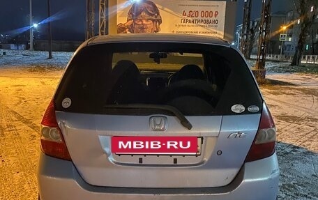 Honda Fit III, 2001 год, 300 000 рублей, 4 фотография