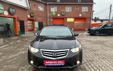 Honda Accord VIII рестайлинг, 2011 год, 800 000 рублей, 2 фотография