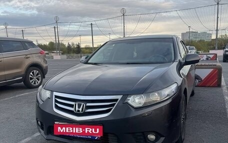 Honda Accord VIII рестайлинг, 2011 год, 800 000 рублей, 11 фотография
