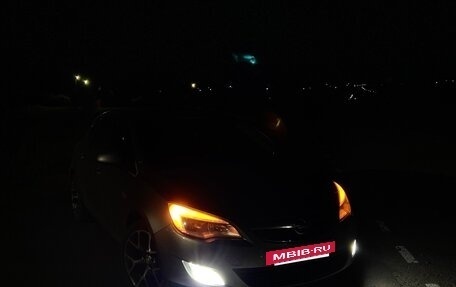 Opel Astra J, 2011 год, 750 000 рублей, 3 фотография