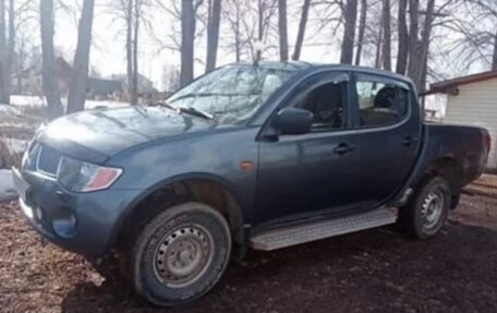 Mitsubishi L200 IV рестайлинг, 2008 год, 900 000 рублей, 2 фотография