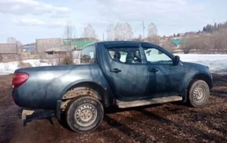 Mitsubishi L200 IV рестайлинг, 2008 год, 900 000 рублей, 4 фотография