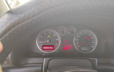 Volkswagen Passat B5+ рестайлинг, 2002 год, 480 000 рублей, 14 фотография