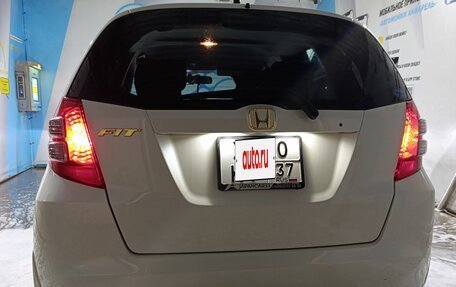 Honda Fit III, 2010 год, 779 000 рублей, 14 фотография