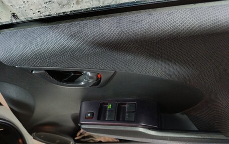 Honda Fit III, 2010 год, 779 000 рублей, 17 фотография