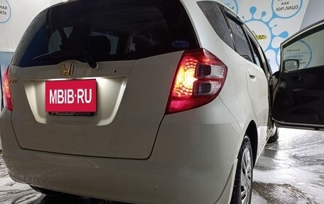Honda Fit III, 2010 год, 779 000 рублей, 20 фотография