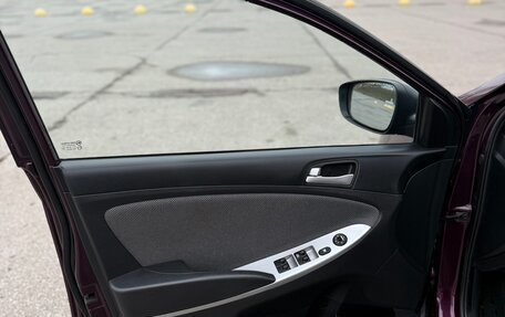 Hyundai Solaris II рестайлинг, 2012 год, 749 000 рублей, 10 фотография