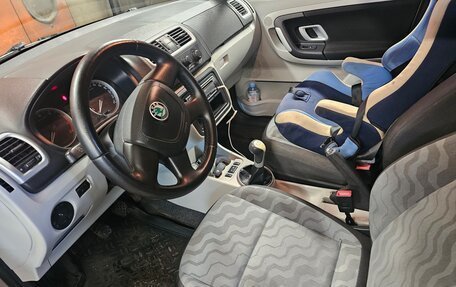 Skoda Fabia II, 2009 год, 390 000 рублей, 5 фотография