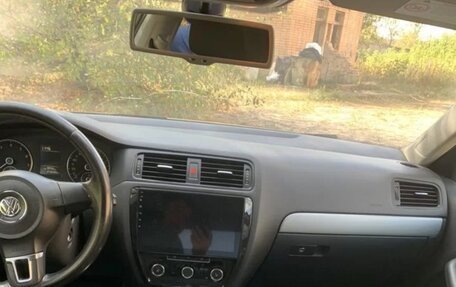 Volkswagen Jetta VI, 2011 год, 845 000 рублей, 2 фотография