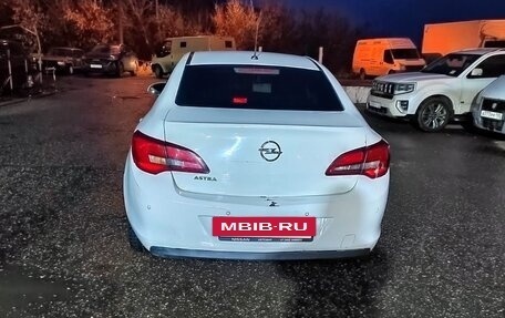 Opel Astra J, 2014 год, 615 000 рублей, 6 фотография