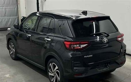 Toyota Raize I, 2022 год, 1 697 000 рублей, 2 фотография