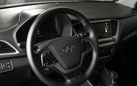 Hyundai Solaris II рестайлинг, 2017 год, 1 220 000 рублей, 3 фотография