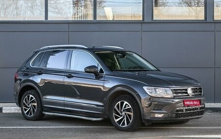 Volkswagen Tiguan II, 2018 год, 1 889 000 рублей, 1 фотография