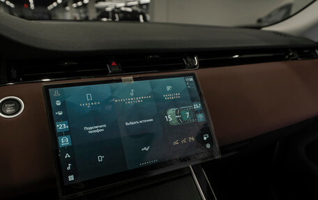 Land Rover Range Rover Evoque II, 2025 год, 6 750 000 рублей, 24 фотография