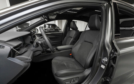 Toyota Camry, 2025 год, 4 720 000 рублей, 9 фотография