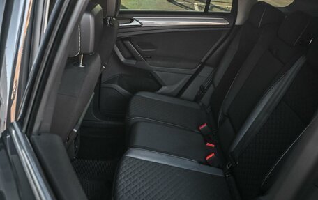 Volkswagen Tiguan II, 2018 год, 1 889 000 рублей, 9 фотография