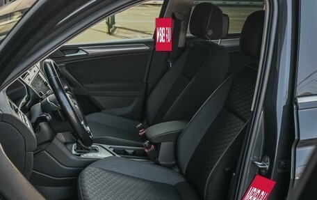 Volkswagen Tiguan II, 2018 год, 1 889 000 рублей, 10 фотография