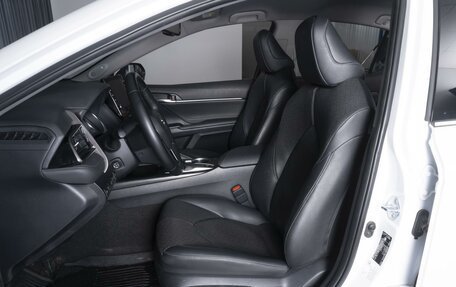 Toyota Camry, 2022 год, 4 080 000 рублей, 10 фотография