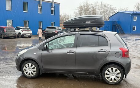 Toyota Yaris III рестайлинг, 2007 год, 650 000 рублей, 4 фотография