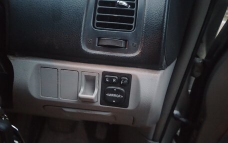 Toyota Opa I рестайлинг, 2000 год, 360 000 рублей, 23 фотография