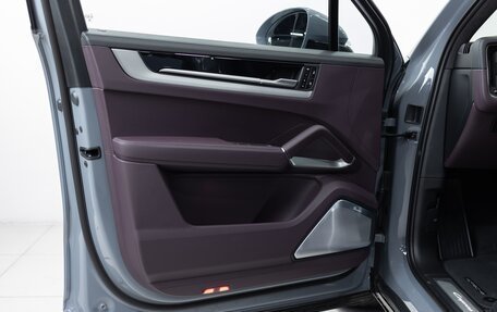 Porsche Cayenne III, 2025 год, 25 490 000 рублей, 8 фотография