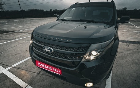 Ford Explorer VI, 2013 год, 2 000 000 рублей, 3 фотография