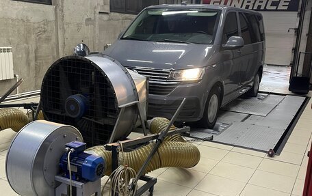 Volkswagen Caravelle T6 рестайлинг, 2021 год, 4 000 000 рублей, 9 фотография