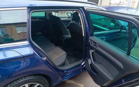 Volkswagen Passat B8 рестайлинг, 2018 год, 2 300 000 рублей, 5 фотография