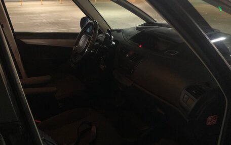 Citroen C4 Picasso II рестайлинг, 2010 год, 420 000 рублей, 8 фотография