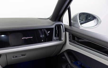 Porsche Cayenne III, 2025 год, 18 990 000 рублей, 18 фотография