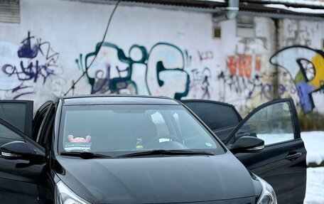 Hyundai Solaris II рестайлинг, 2016 год, 1 300 000 рублей, 1 фотография