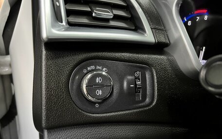 Cadillac SRX II рестайлинг, 2014 год, 1 595 000 рублей, 22 фотография