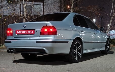 BMW 5 серия, 1998 год, 650 000 рублей, 11 фотография