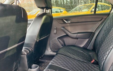 Skoda Rapid I, 2017 год, 735 000 рублей, 13 фотография