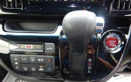 Honda N-WGN, 2019 год, 900 000 рублей, 16 фотография