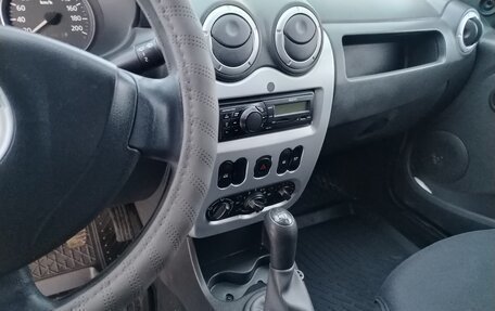 Renault Logan I, 2013 год, 579 000 рублей, 2 фотография