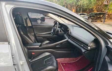 Hyundai Elantra, 2022 год, 1 150 000 рублей, 8 фотография