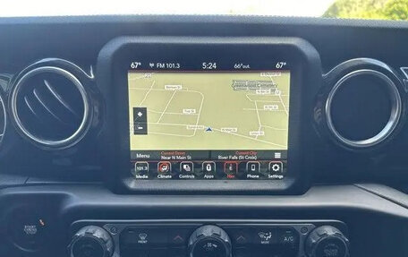 Jeep Wrangler, 2021 год, 5 560 000 рублей, 17 фотография