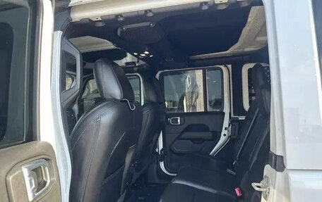 Jeep Wrangler, 2021 год, 5 560 000 рублей, 14 фотография