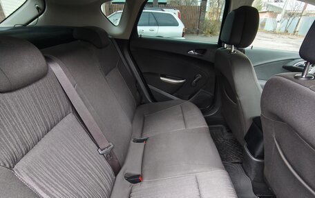 Opel Astra J, 2011 год, 569 000 рублей, 4 фотография