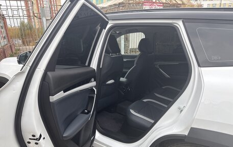 Geely Atlas, 2024 год, 3 000 000 рублей, 12 фотография