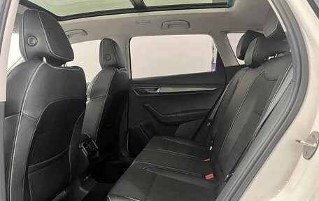 Skoda Karoq I, 2022 год, 1 735 000 рублей, 10 фотография