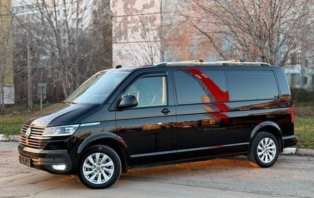 Volkswagen Caravelle T6 рестайлинг, 2020 год, 4 890 000 рублей, 1 фотография