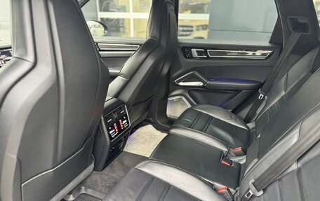 Porsche Cayenne III, 2018 год, 8 490 000 рублей, 13 фотография