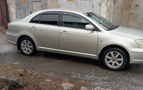 Toyota Avensis III рестайлинг, 2005 год, 605 000 рублей, 3 фотография