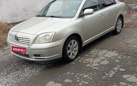 Toyota Avensis III рестайлинг, 2005 год, 605 000 рублей, 2 фотография