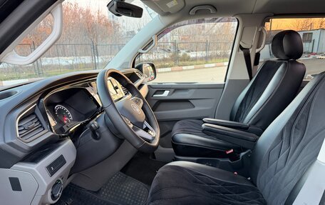 Volkswagen Caravelle T6 рестайлинг, 2020 год, 4 890 000 рублей, 18 фотография