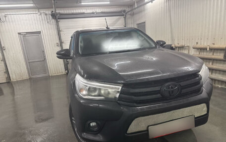 Toyota Hilux VIII, 2018 год, 3 499 000 рублей, 2 фотография